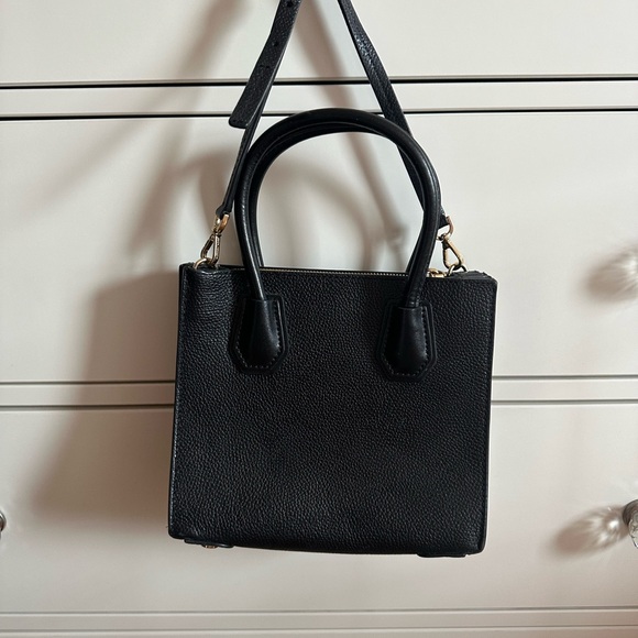 Gorgeous black medium Michael kors authentic bag! - Picture 6 of 7